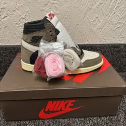 Air Jordan 1 HIGH OG SP Travis Scott MOCHA