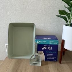 Like New Litter Box, Scoop and Unopened Box of Litter