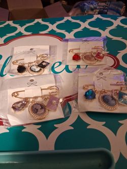 Cameo pins