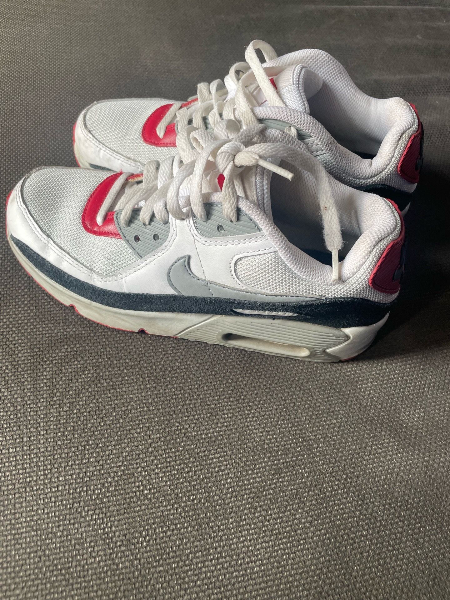 Nike air max 90 size 6y