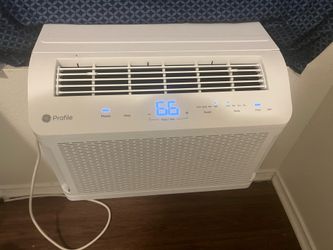 Selling window ac unit 140 GE