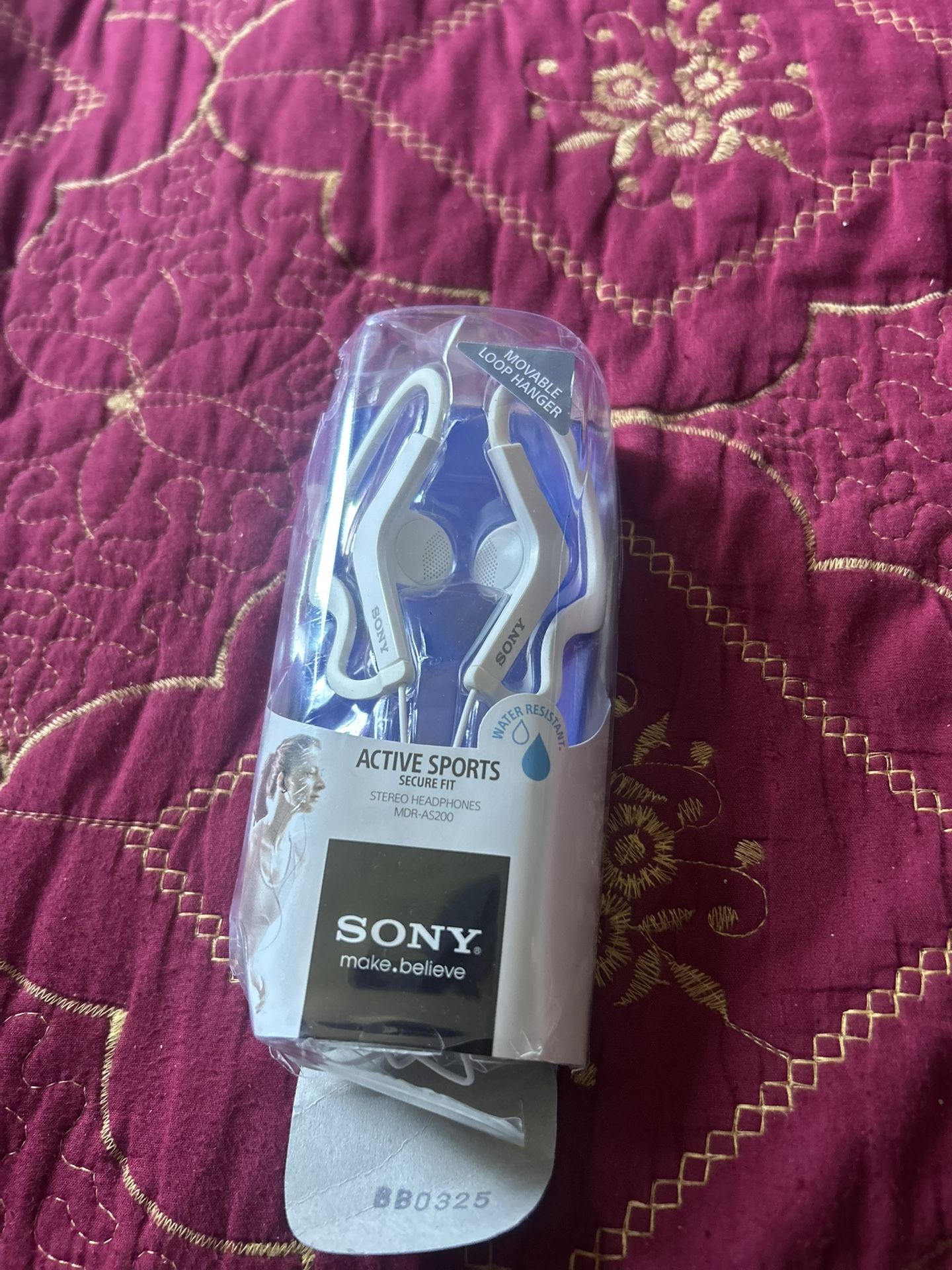 Brand New Sony MDRAS200 Active Sports Headphones White MDR-AS200/WQ(U)