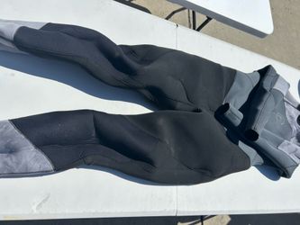 Aqualung 5mm wet suit size XL