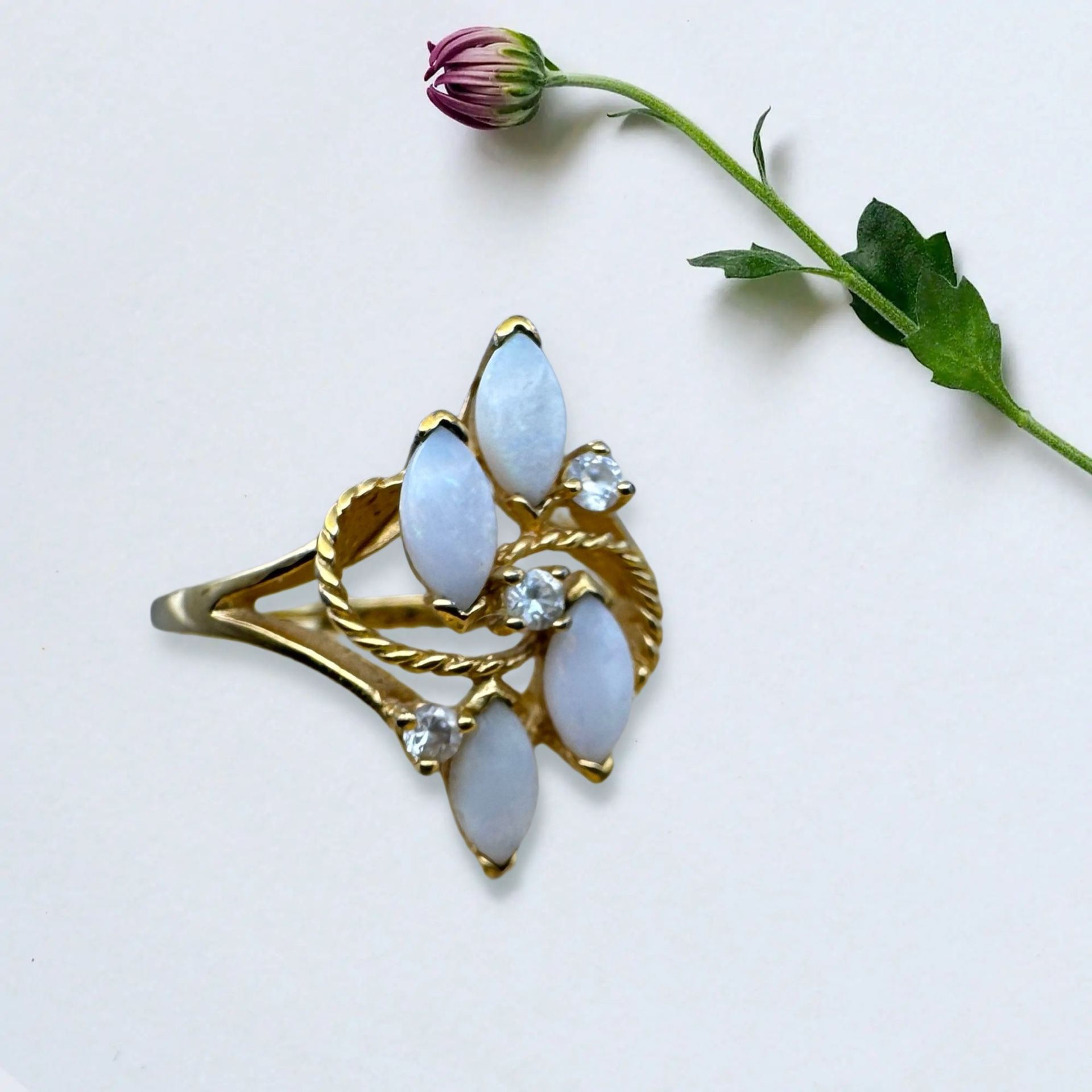 Women’s Sz 8 NV Stamped Goldtone Ring With Faux Opal and CZ Diamond Gems