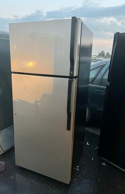 GE  Top Mount Stainless Steel Refrigerator
