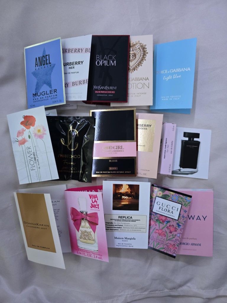 Lot of 15 womens perfume samples ($20 firm)