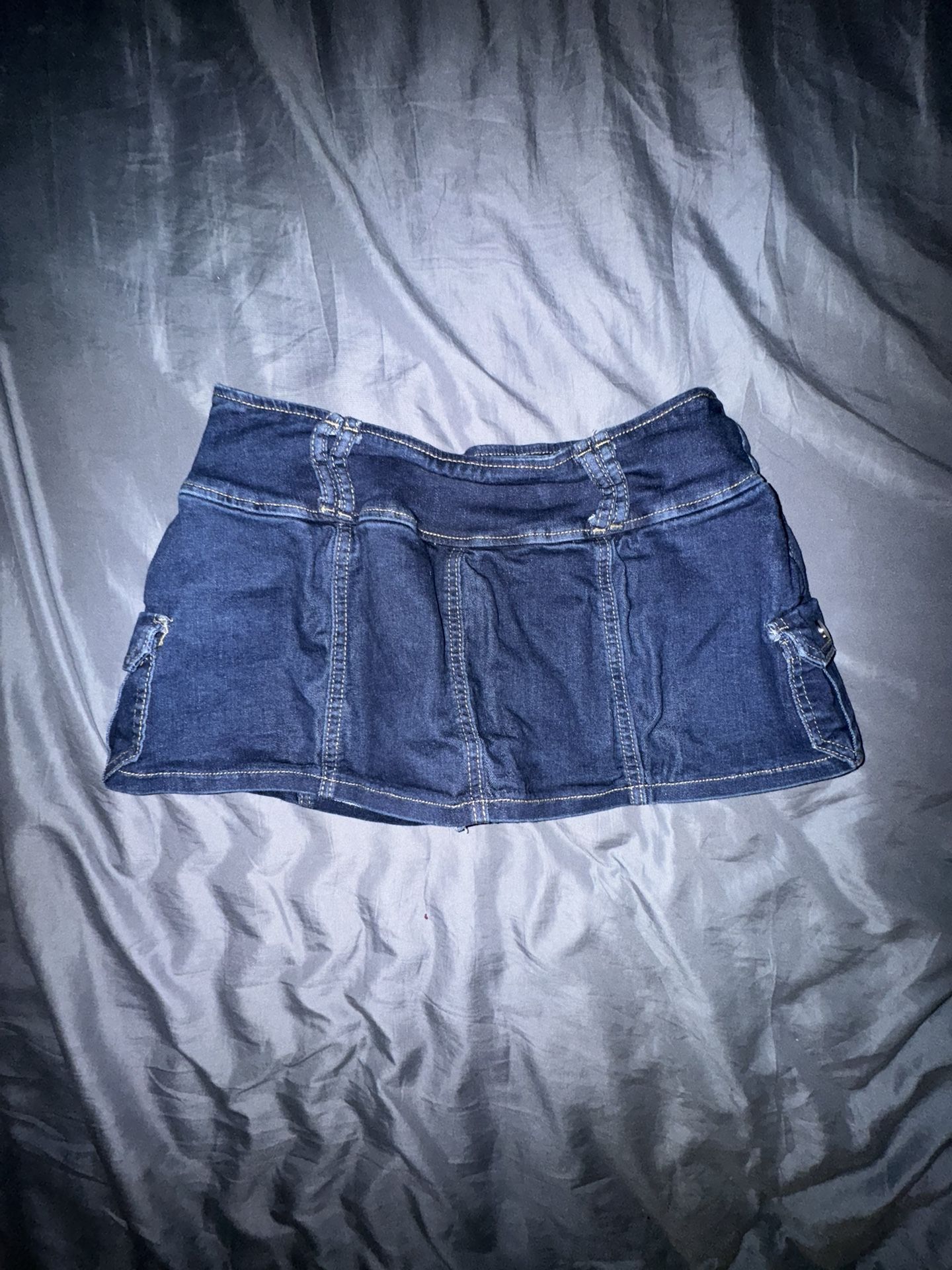 Dark Wash Pocket Side Denim Skirt - 8/10 (L)