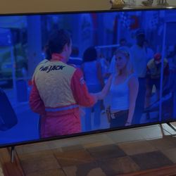 Vizio 60” Smart TV Model No. V605-G3 In Black w/Remote (TV & Remote Only)