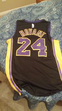 Kobe large black lakers jersey new
