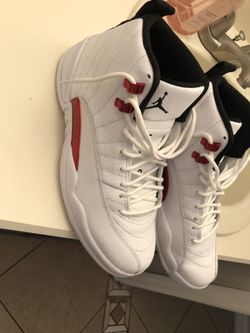 Men's Jordan 12 Retro Low SE Super Bowl LV Black/Varsity Red for Sale in  St. Petersburg, FL - OfferUp