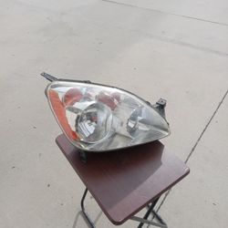05 To 06 Headlight Honda Crv Passenger Side ( Oem)