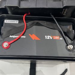 Batería Y Cargador Junto Con Protector De Batería 