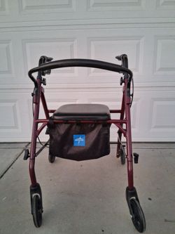 Heavy Duty Rollator Walker with Seat and Brakes