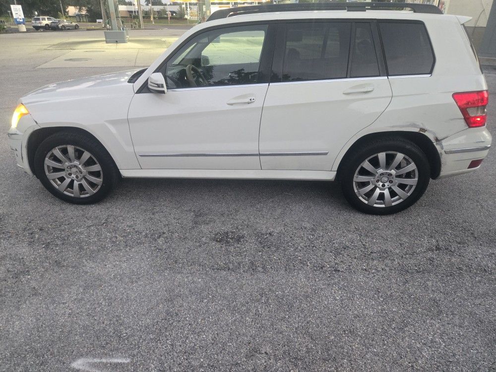 2011 Mercedes-Benz GLK
