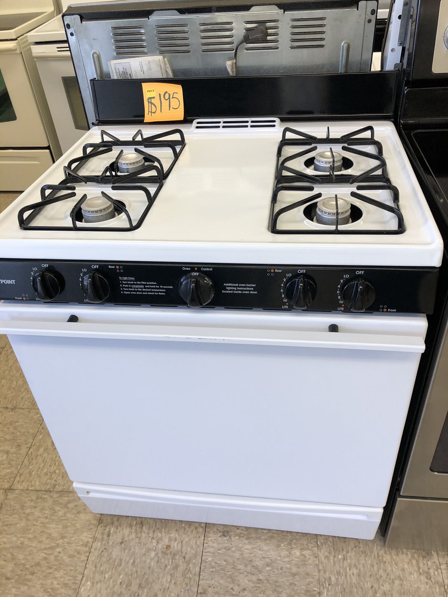 Gas stove in great condition with 60 days warranty