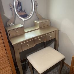 Vanity Table with LED Mirror 
