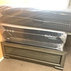 MATTRESS SALE BRAND NEW TWIN SIZE $115 FULL SIZE $190. QUEEN SIZE $199 LOCATION 303 POCASSET AVE PROVIDENCE RI 