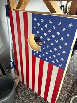 Cornhole game