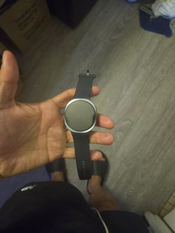 New gently used galaxy watch