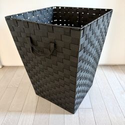  Woven Strap Laundry Hamper