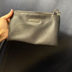 black purse 