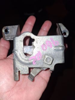 Honda CBR900RR Seat Latch 900RR Seat Lock Stay CBR 900 RR Part # 77233-MAS-E00