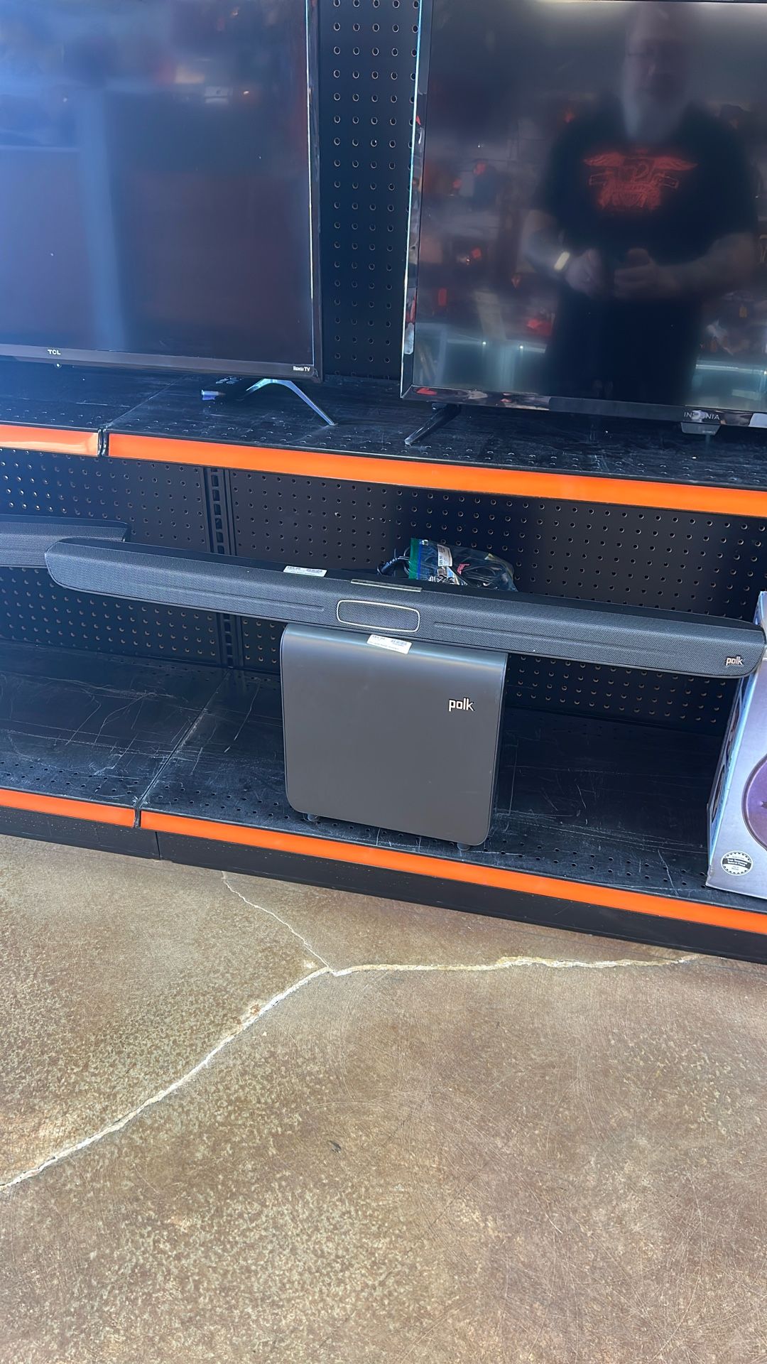 Polk audio sound bar with subwoofer, remote, and cords