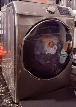 Samsung 7.5 Cu. Ft. Platinum Gas Dryer DVG45M5500P/A3 - Like New