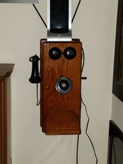 Kellogg wall phone