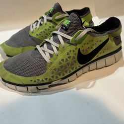 Nike Free Run Sneakers Green 395912 004 Low Top Lace Up Breathable Size 13 for Sale in Teaneck NJ OfferUp