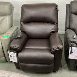 Shadowboxer Power Lift Recliner
