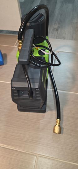 📢 Harvest Right Premier Vacuum Pump + Original Hose (Excellent Condition)