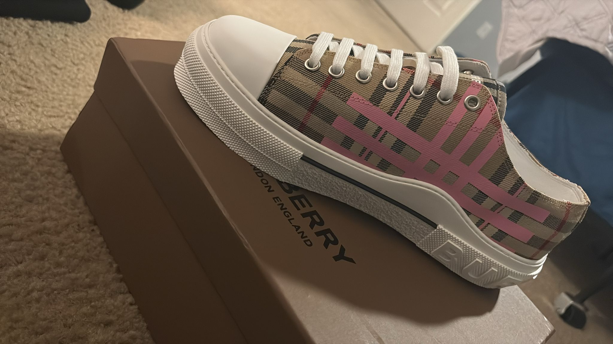 Burberry Women Shoes