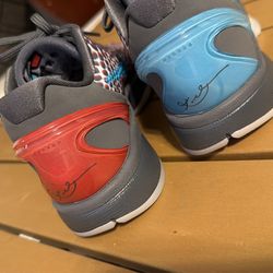 Nike Kobe 6 asg Hollywood 3d (2026) (gs) size 4.5 color red and blue.