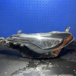 2017 2018 2019 Toyota Corolla Drive Side Headlight 