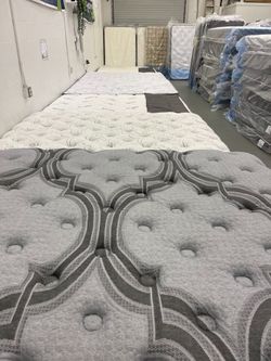 Queen Size Selling Fast Brand New Mattresses 