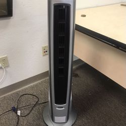 Tower Fan With Remote (Like New)
