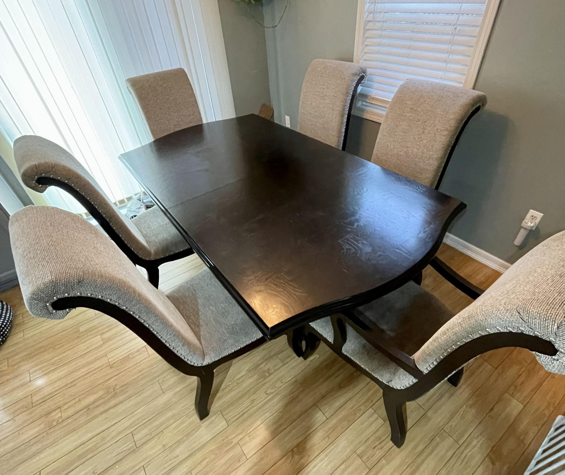 6 Chair Dining Set