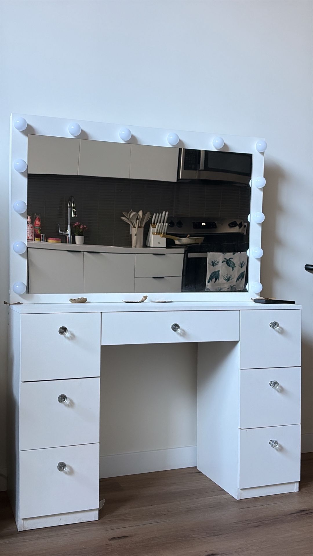 makeup vanity