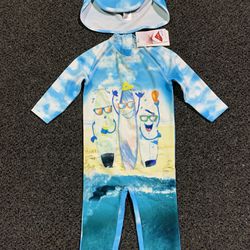 Brand New M&S Kids fits boy size 3 or 4 long sleeve surfboards one piece swimsuit and sun hat 