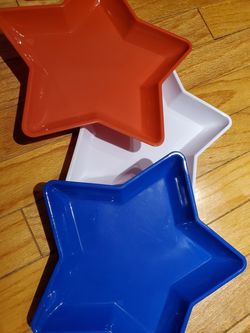 Snack holders, water bottle ice cube trays, & reheat trays