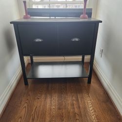 Table Good Condition 38"Wx33"tallx20"deep