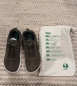 Barefoot minimal weight lifting zero drop shoes