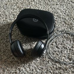 Beats Solo 4 
