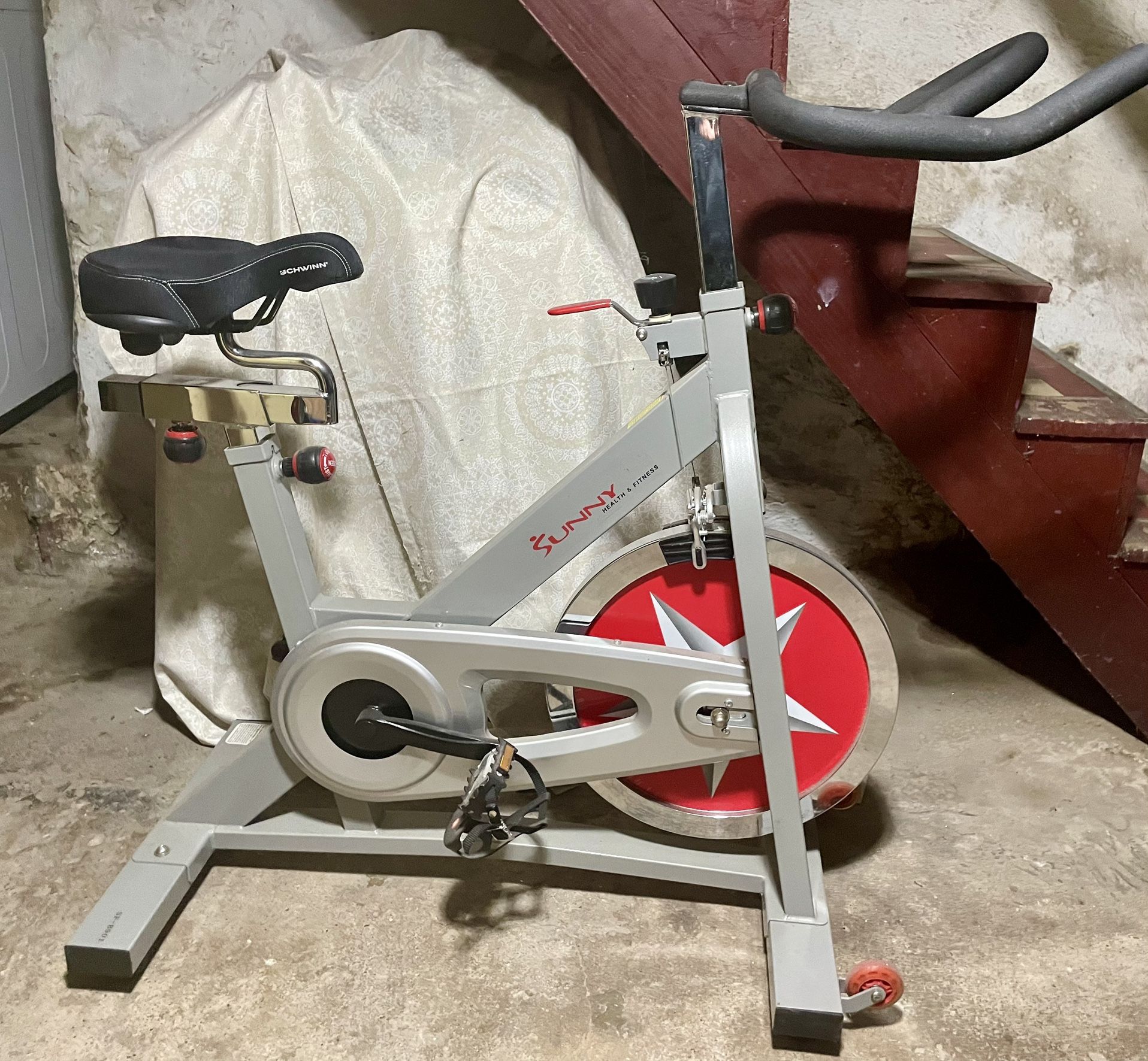 Sunny Health Fitness Pro Indoor Cycling Bike Bristol