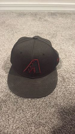 Arizona Diamondbacks New Era Fitted Hat Black/Red Size 7 (55.8 cm)