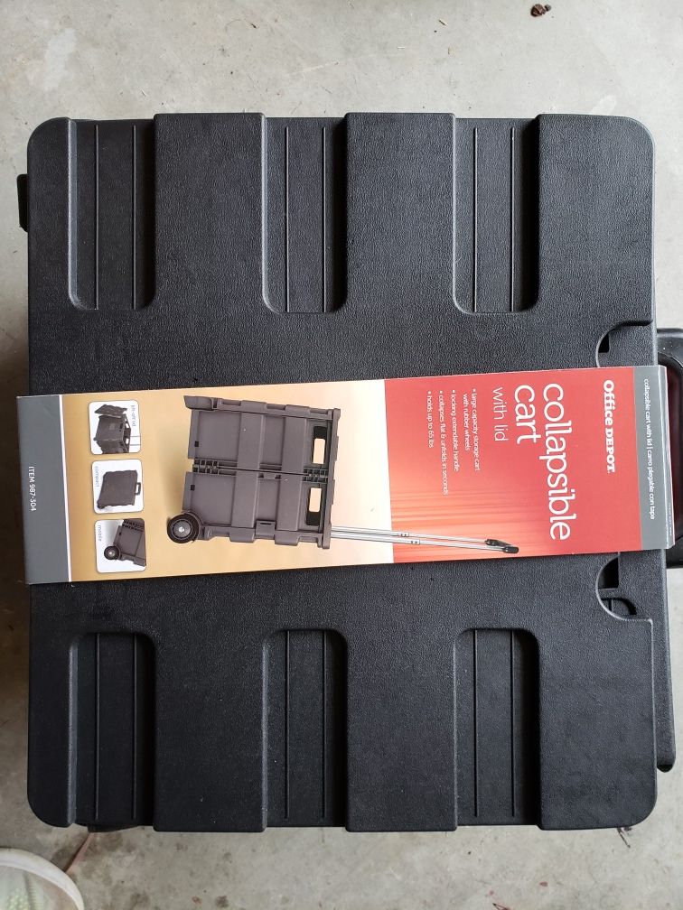 Collapsible cart with Lid