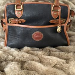 Dooney & Bourke vintage Riri R212