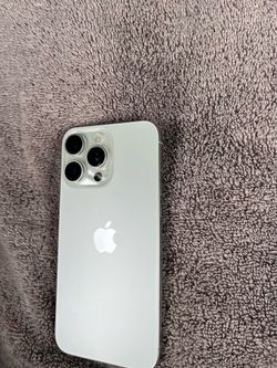 iPhone 15 Pro Max <<256GB>>