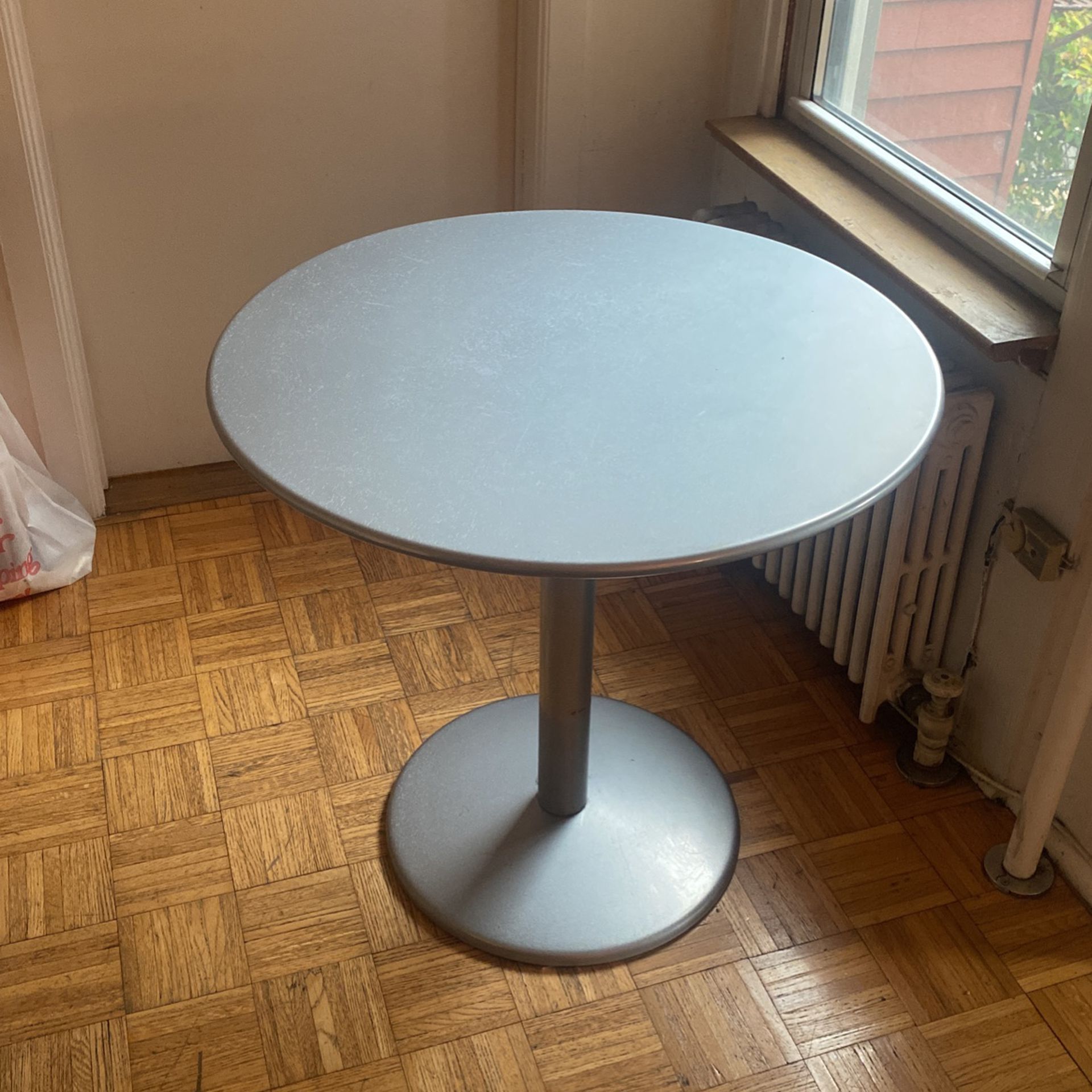 Round Dinning Table - Seats Up To Four 